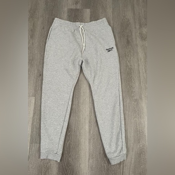 Reebok sweatpants size L - Picture 1 of 5